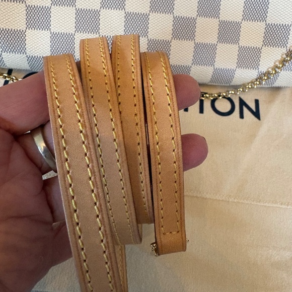 Louis Vuitton Damier Azur Eva Clutch--DISCONTINUED! - Picture 3 of 10